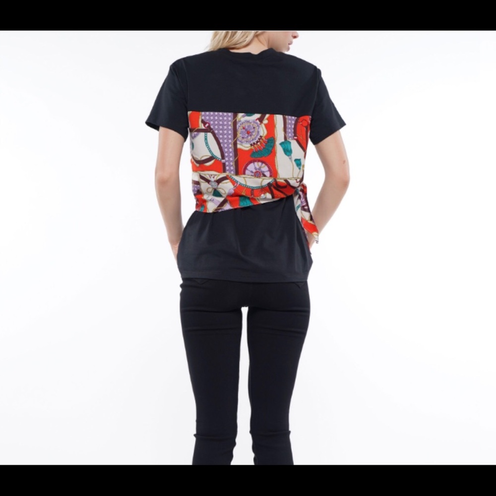 Why Chain Print Top - Picture 5 of 5